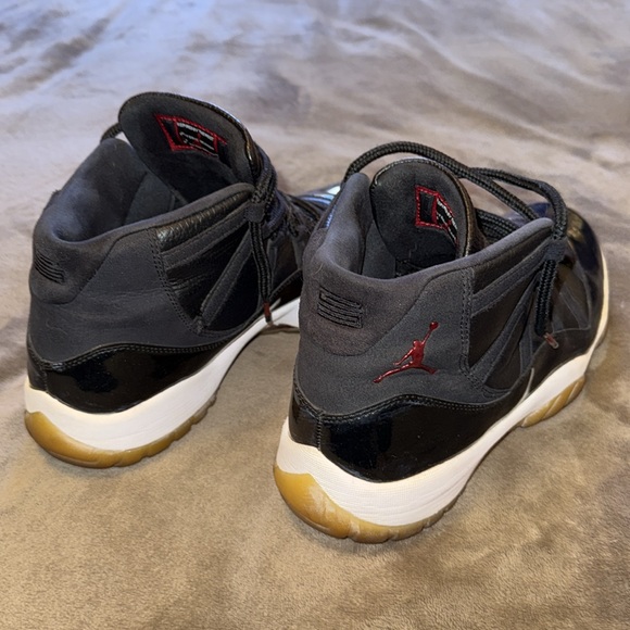 Jordan 11 - Picture 4 of 12